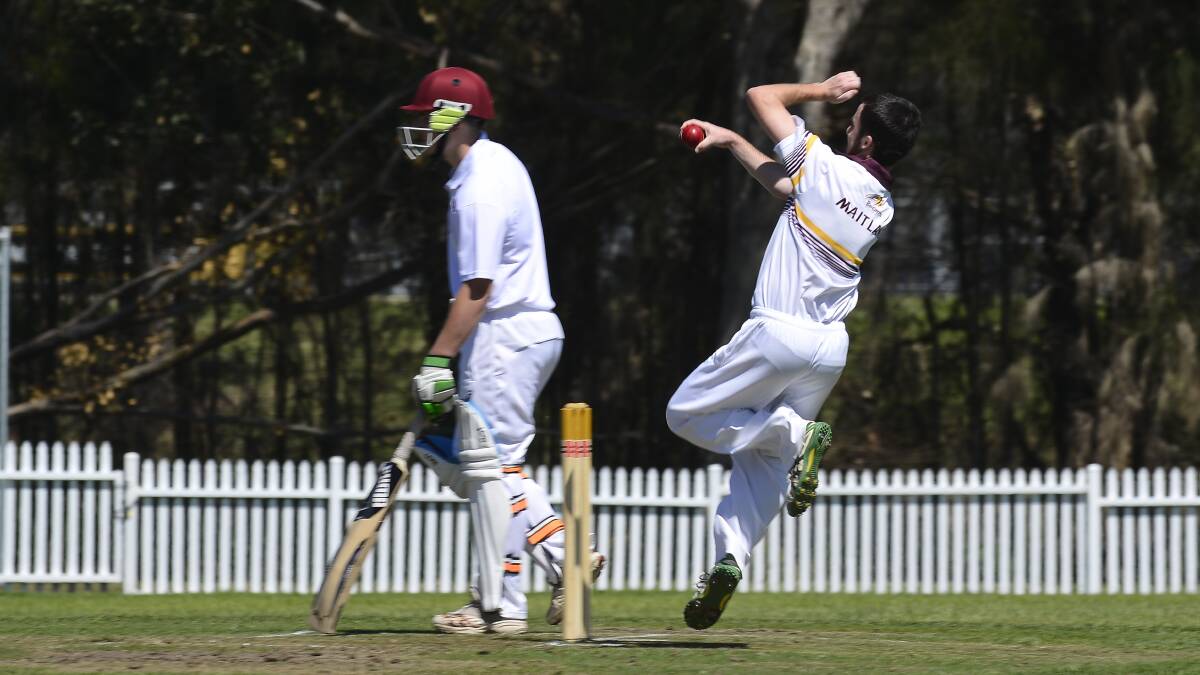 TOP EFFORT: Kurri Weston paceman Alex Seamer has given his side the upper-hand against Northern Suburbs. 
