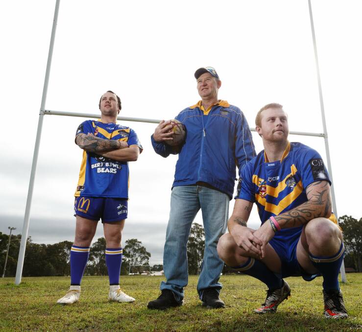 BIG DAY: Bears players Jordan Eckford and and Jarrod Hoey with old boy Andrew Tuxford (centre).  Picture: MAX MASON-HUBERS
