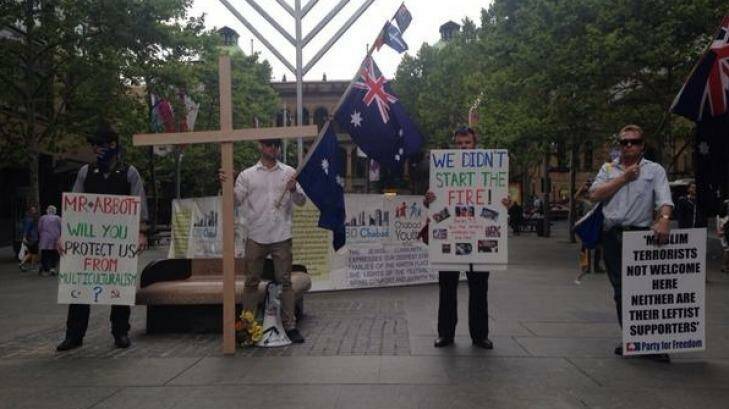 Anti-Islamic protesters at Martin Place on Friday afternoon. Photo: Nicole Hasham