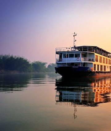 Travelmarvel Rajmahal on the Ganges.

