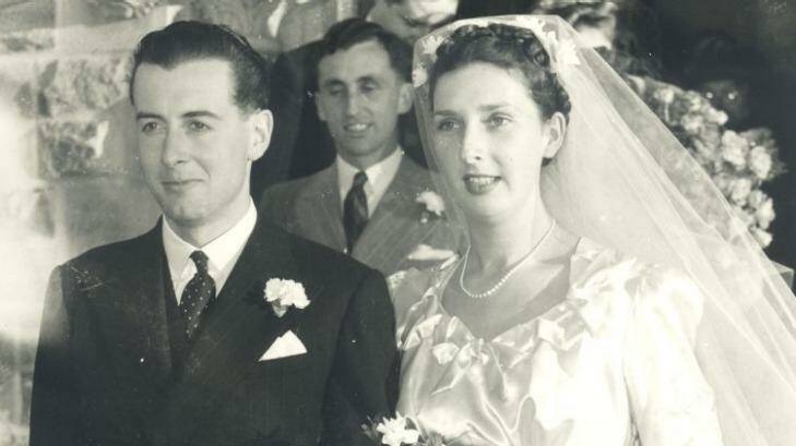 Gough Whitlam marries Margaret Dovey at St Michael's Vaucluce in 1942. Photo: Fairfax Library