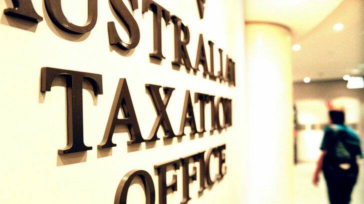 AFR, GENERIC, ATO
 Australian Taxation Office, tax, taxpayers, money, Government revenue, budget.  Wednesday 18th December 2002
S
 photo Louie Douvis / ldz
 ***AFR FIRST USE ONLY***
