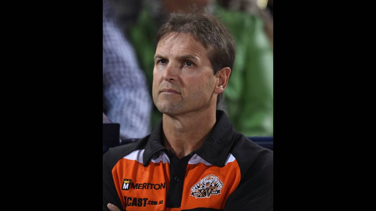 Mick Potter is likely to join the Newcastle Knights coaching panel under Nathan Brown.