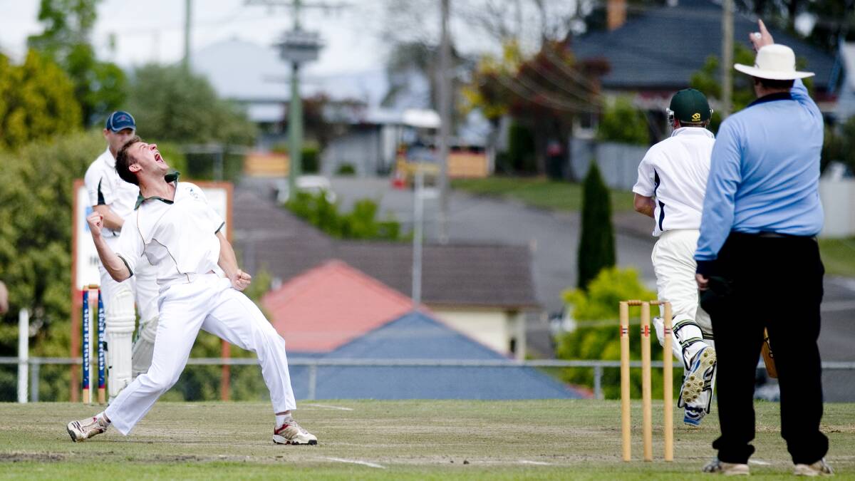 Luke Kealy celebrates capturing a Kurri Weston wicket.   
