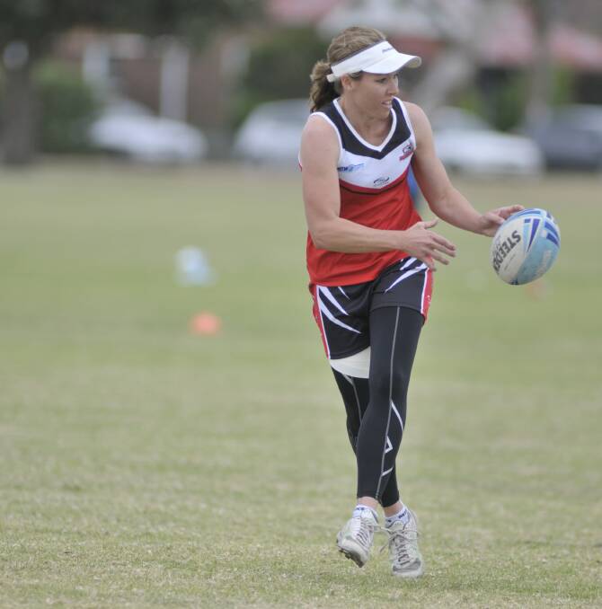 DEFT TOUCH: Jacqui Simpson will be part of the Maitland women’s open team contesting the 2014 Hunter Western Regional Championships at home this weekend. 	Picture by CATH BOWEN
