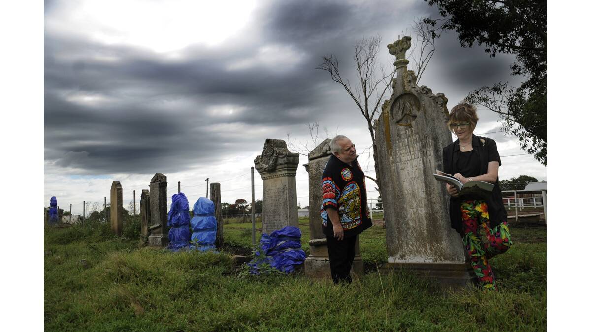 SNAPSHOT: Joe Eisenberg and wife, historian Janis Wilton at Maitland Jewish Cemetery.