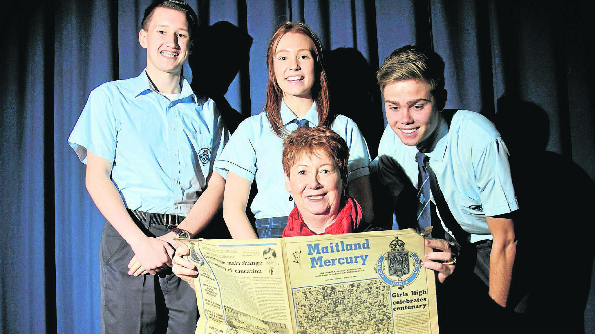 JOIN THE PARTY:  Careers advisor Lee Osborne with Maitland Grossmann High School students James Hannah, Emily Mills and Liam Hardy and an archived copy of the Maitland Mercury.  	Picture by PERRY DUFFIN 170714PD080