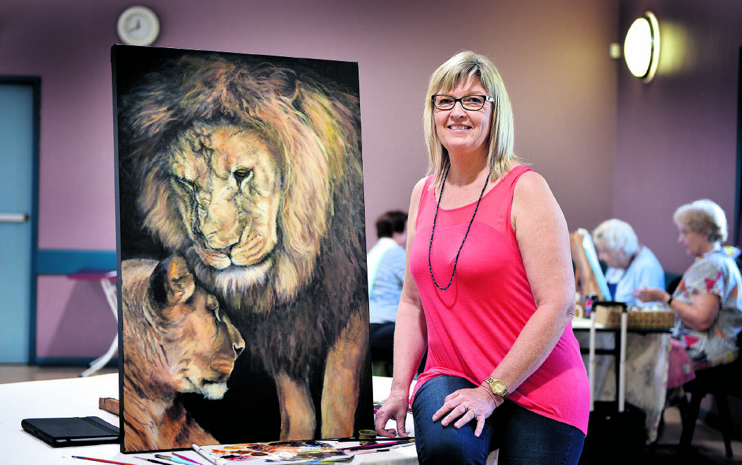 THE EYES HAVE IT:  Artist Debbie Daymond, who specialises in painting animals.  	Picture by CATH BOWEN 101114CB041 