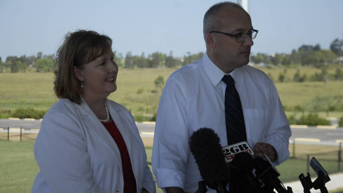 Labor candidate for Maitland Jenny Aitchison with opposition leader Luke Foley in Aberglasslyn.