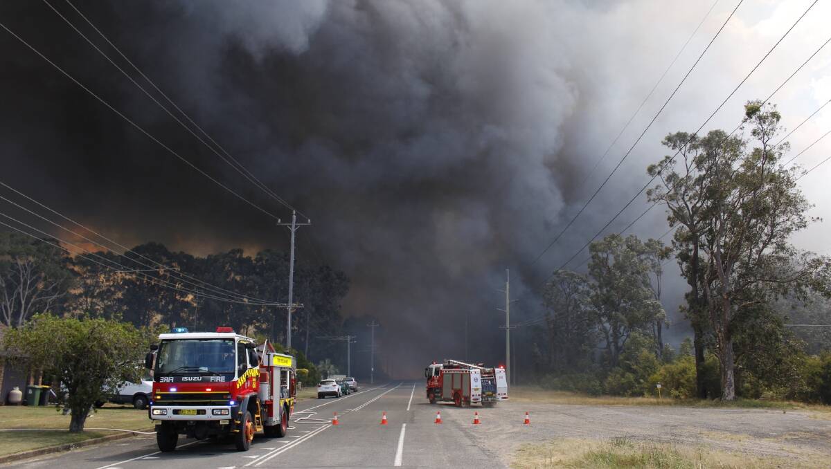 The bushfire rages in Kurri Kurri on January 18. Picture: MJF Productions Australia