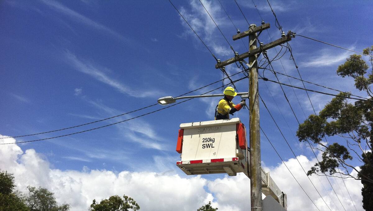 A program to replace Maitland's street lights with LED lights will start immediately.