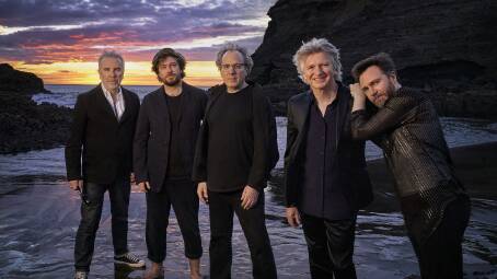 Crowded House's Dreamers Are Waiting national tour will begin in Darwin on October 29 and end in Perth on November 27 with concerts in Canberra, Wollongong, Sydney and Melbourne. 