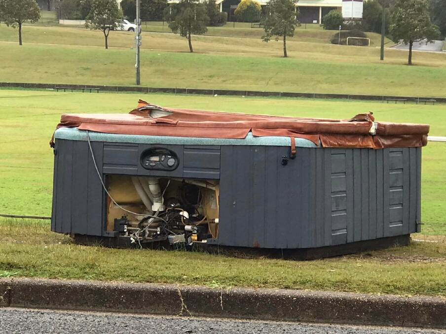DUMPED: A spa was dumped in Rutherford over the weekend, sparking some unhappy reactions from locals. Picture: Rob Rouse.