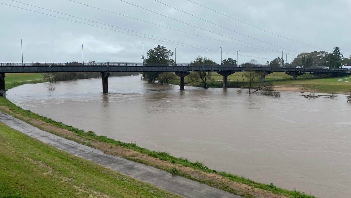 STEADY: The Hunter River at Belmore Bridge at about 11am on Tuesday, July 5. It is at about 6.07 metres and steady. Picture: Michael Hartshorn. 