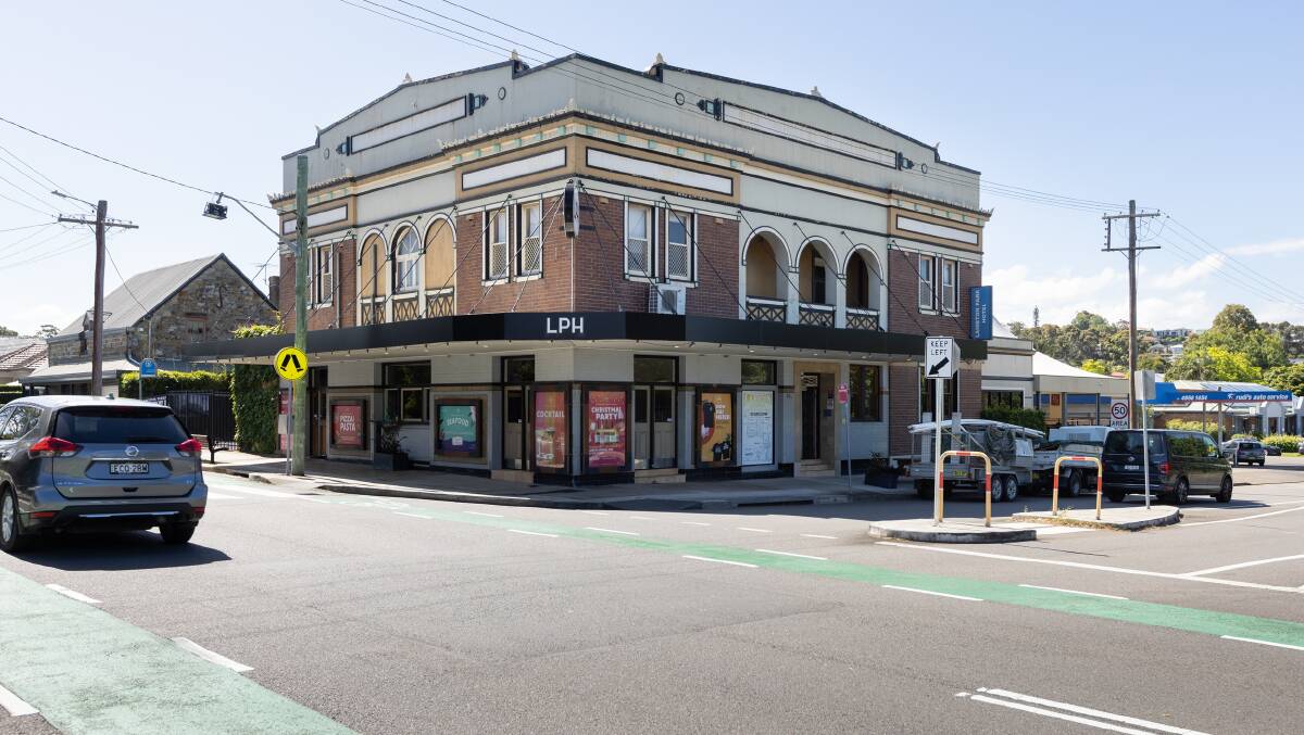 The Lambton Park Hotel has sold a sum understood to be around $2.5 million.