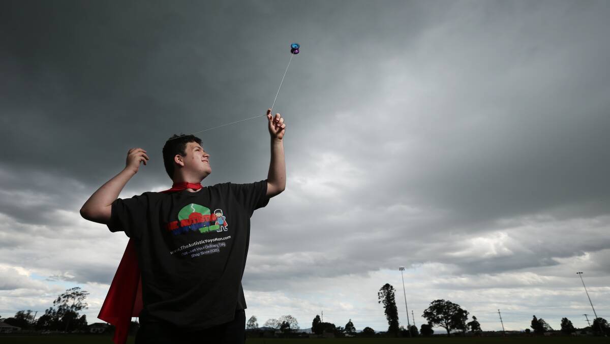 Pictured: Daniel Hooper performing one of his yoyo tricks. Picture by Simone De Peak. 