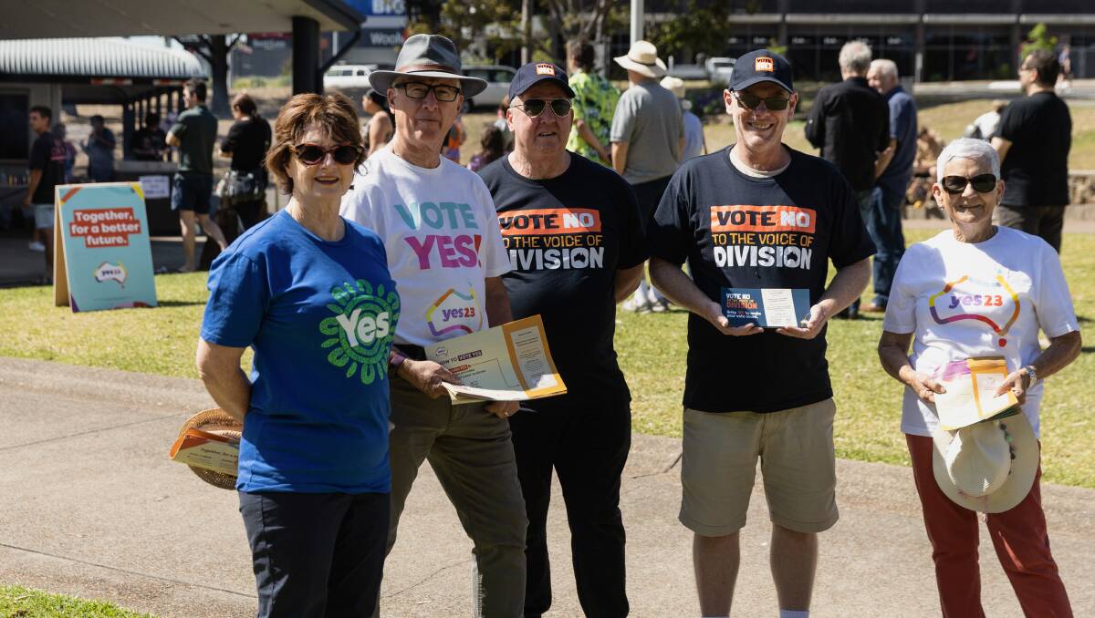 Yes and No campaigners outside Living Hope Maitland Church of Christ in East Maitland on Saturday, October 14. Picture by Marina Neil