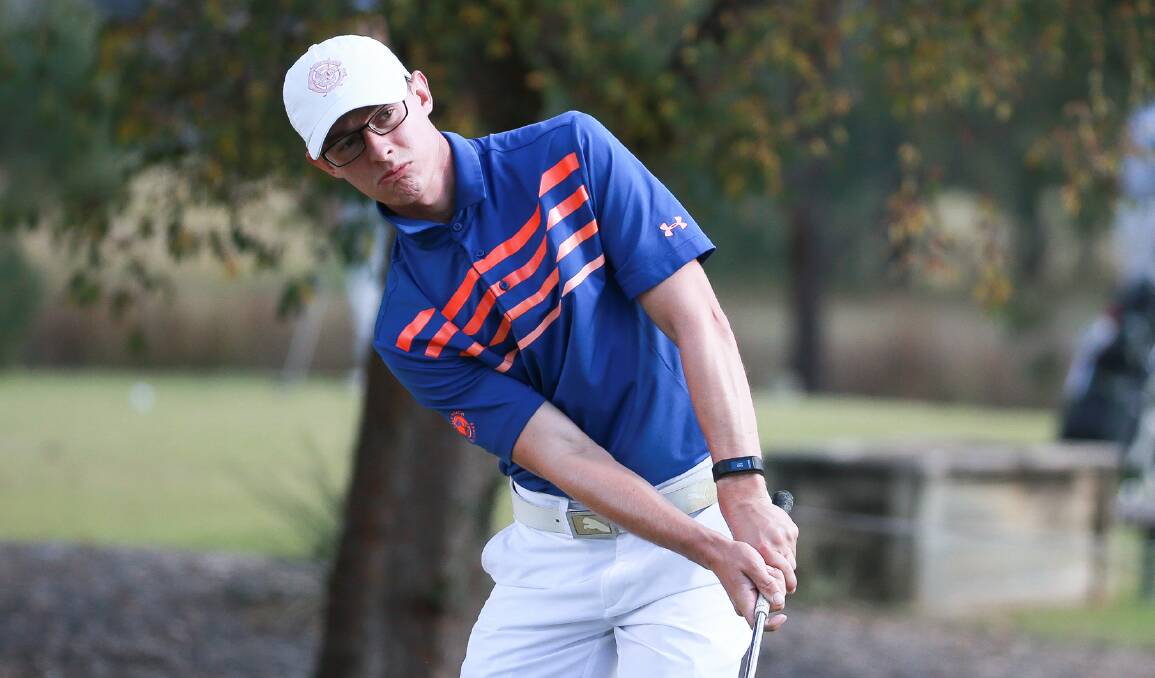 Hayden Gulliver leads the Maitland Golf Club A-grade championship by one stroke after Saturday's opening round.