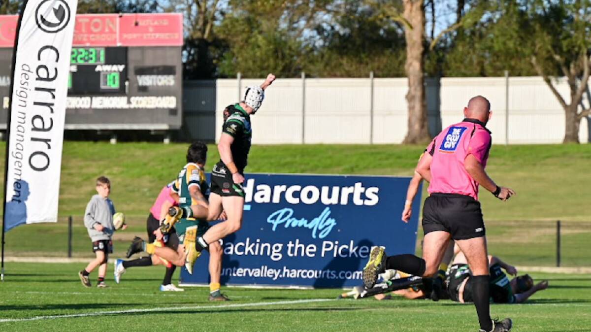 Will Niewenhuise scores the opening try to the Pickers. Picture: Smart Artist