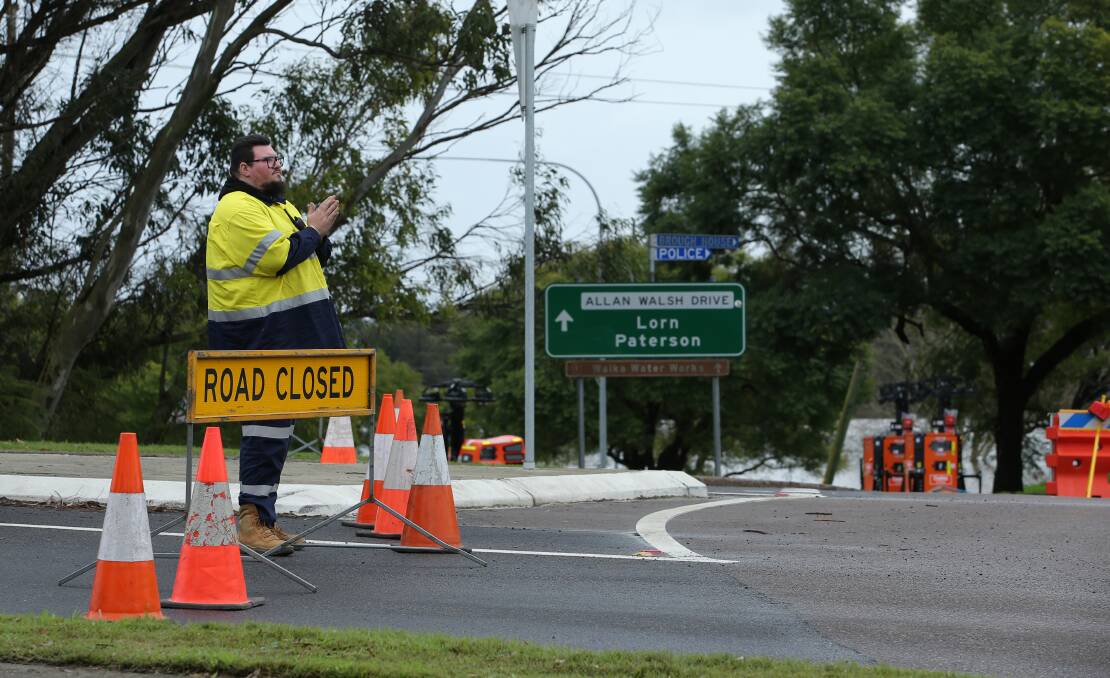 Roads closed at the Maitland rail station roundabout.