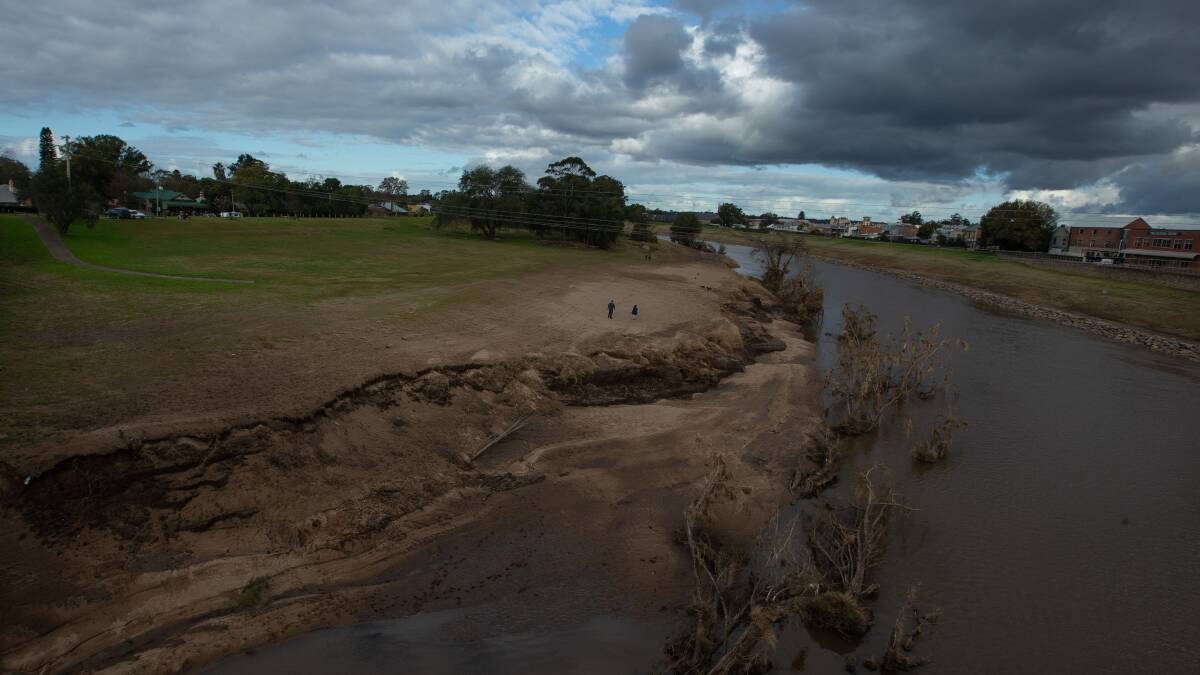 EROSION: The bank of the Hunter River near the Belmore Bridge after the July flood. Picture: Marina Neil