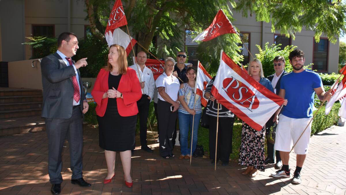 JOBS: PSA general secretary Stewart Little, Maitland MP Jenny Aitchison and PSA representatives outside Revenue NSW Maitland on Wednesday. Picture: Sage Swinton