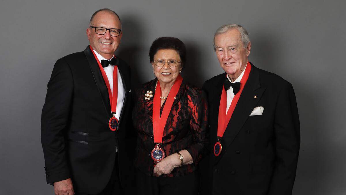 RECOGNITION: 2019 Legend inductees Greg Silkman (First Creek Wines) and Imelda and Bill Roche (Roche Group). Picture: Chris Elfes