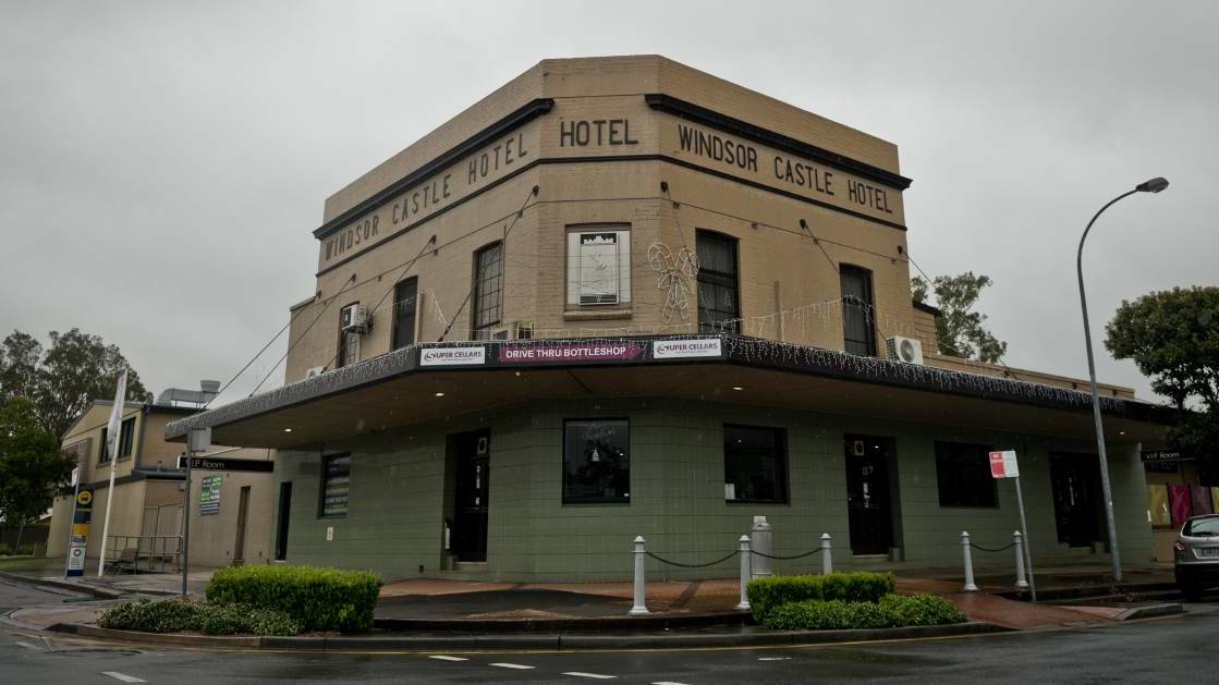 The Windsor Castle Hotel at East Maitland.