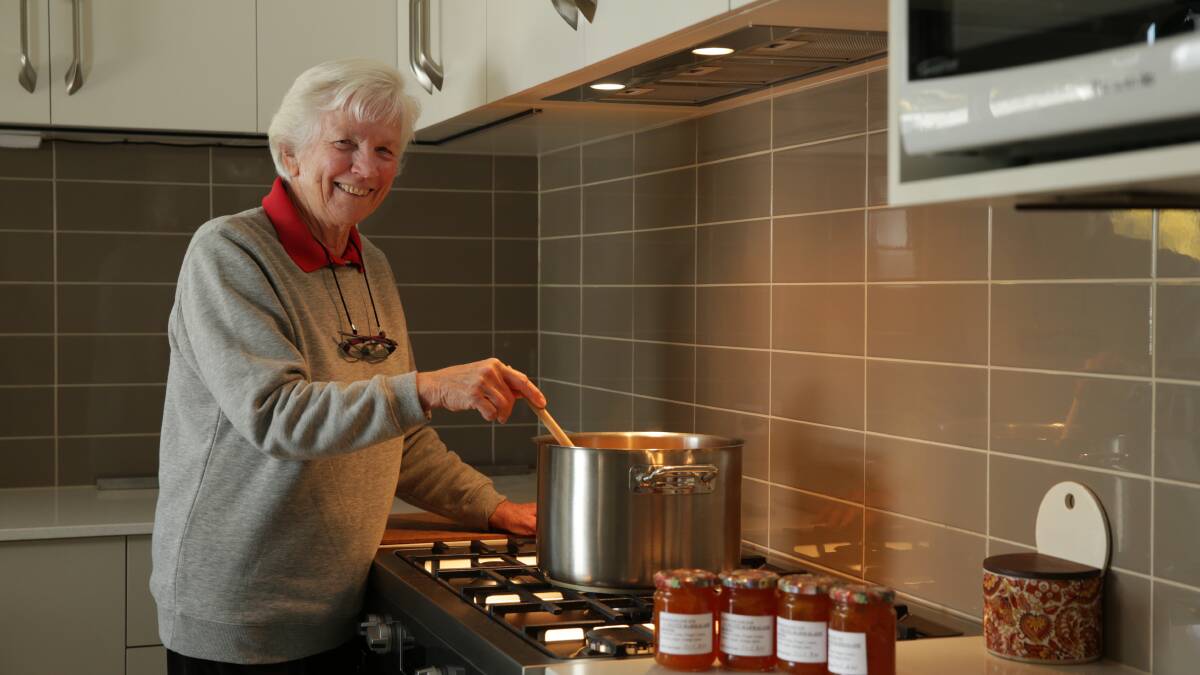 LADY MARMALADE: Margaret Guy of East Maitland preparing for the inaugural marmalade competition. PICTURE: Simone De Peak.