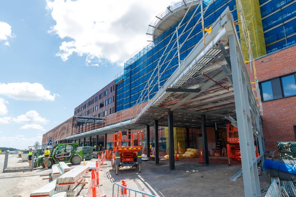 TAKING SHAPE: The new hospital construction. Picture Max mason-Hubers.