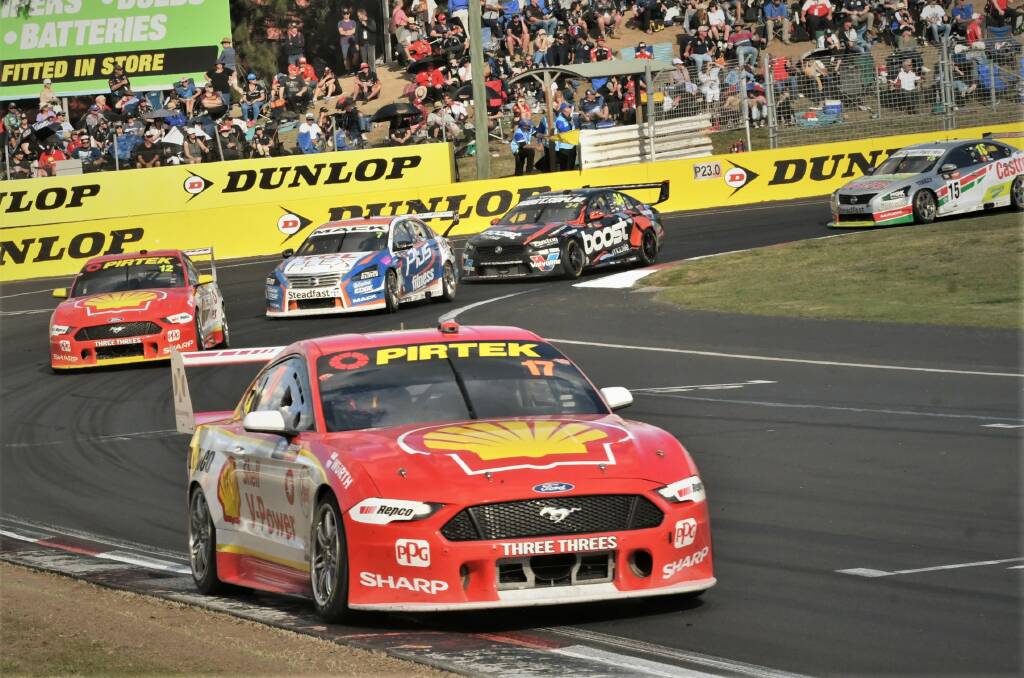 A bumper motor sport event combining the Bathurst 1000 and Bathurst International will be held at Mount Panorama in December. Photo: Chris Seabrook 