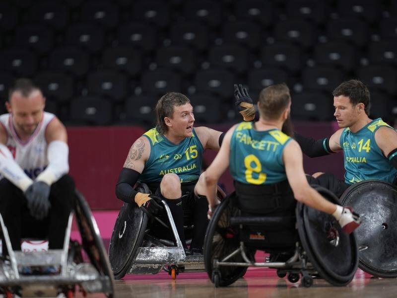 The Australian Steelers kept their Paralympics wheelchair rugby hopes alive after beating France.