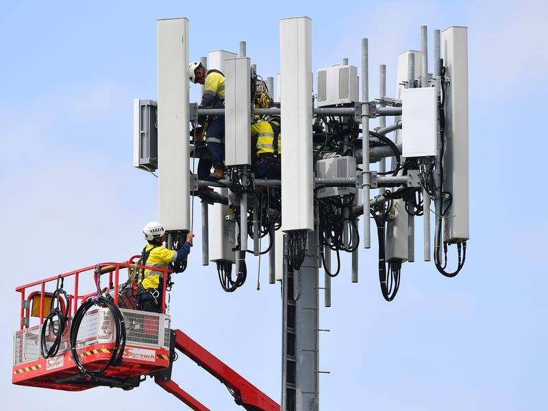 Improved mobile towers help remote areas of Australia stay connected with the rest of the country. (Dan Himbrechts/AAP PHOTOS)