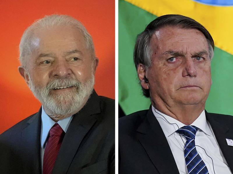 Luiz Inacio Lula da Silva (l) will challenge Jair Bolsonaro in November's Brazilian election. (AP PHOTO)
