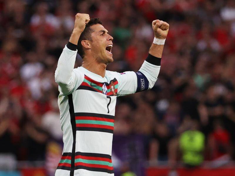 Cristiano Ronaldo's rise to superstardom has not gone unnoticed by England's rugby union coach.