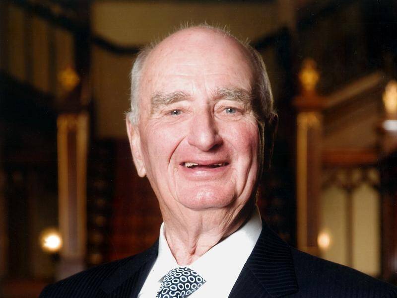 Former NSW deputy premier Ian Armstrong has been remembered at a state memorial service.