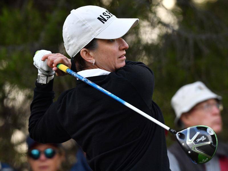 Karrie Webb is among the early leaders in the opening round at the women's Australian Open.
