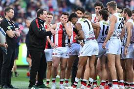Ross Lyon addresses his St Kilda players at quarter-time of Sunday's heavy MCG loss to Melbourne. (James Ross/AAP PHOTOS)