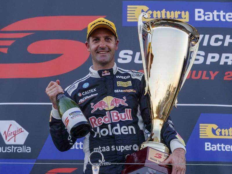 Jamie Whincup's qualifying heroics have helped Craig Lowndes stay on track for victory at Bathurst.