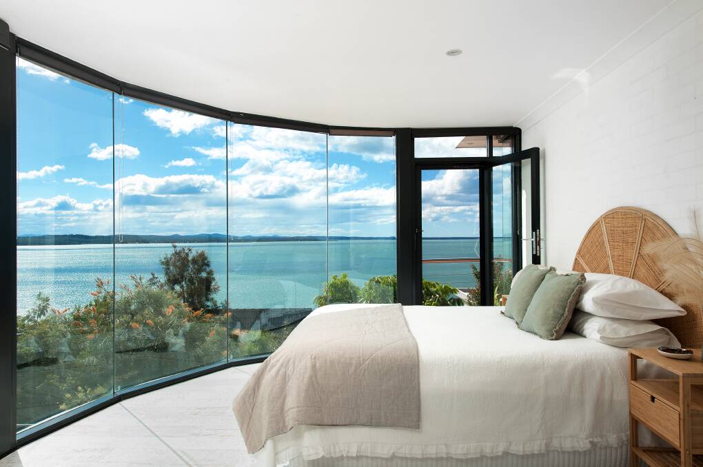 Wake to superb ocean surrounds