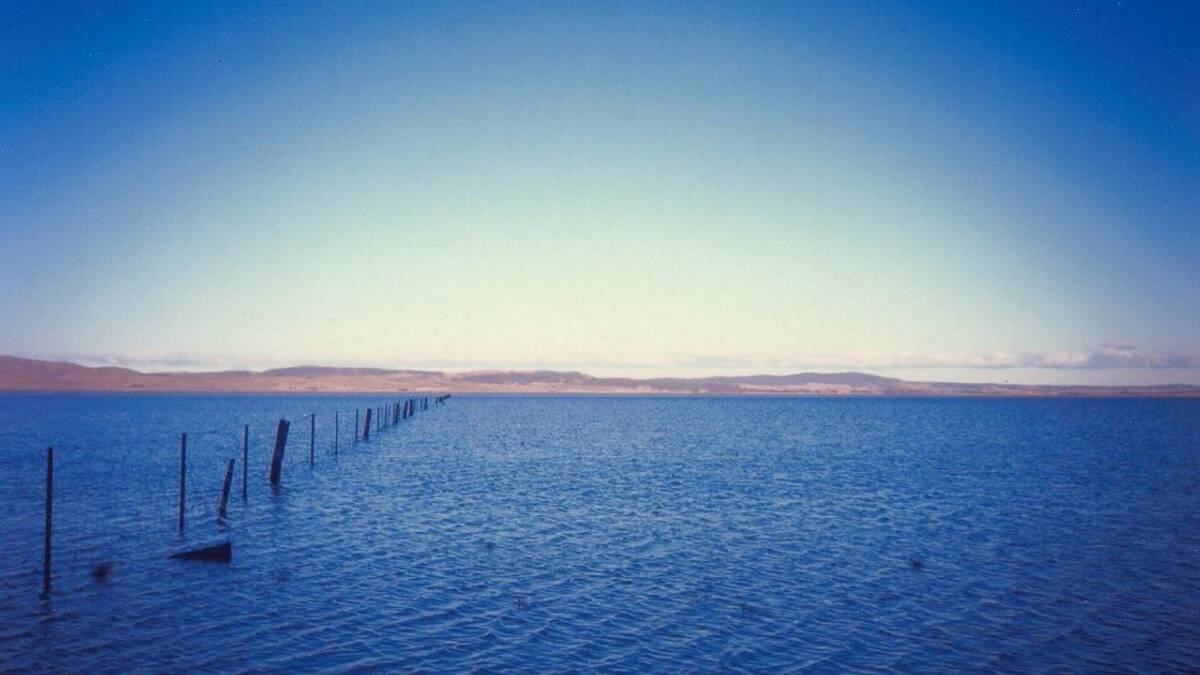Lake George in wetter times during the 1990s. Picture: Tim the Yowie Man