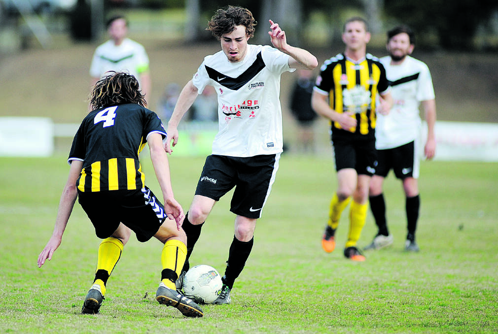  Maitland’s Harry Maguire takes the attack up to Cesnnock during the Magpies’ 6-1 win on the weekend. 