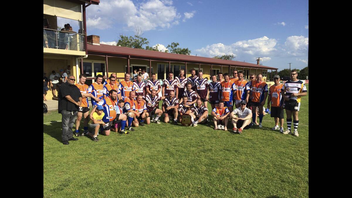 FUNDRAISER:  The 2014 grand finalist the Anvil Hill Bulls and Mount Owen Mud Dogs.